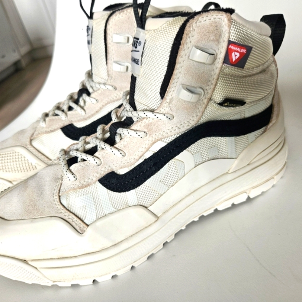VANS UltraRange Exo Hi Gore-Tex MTE-2 Men's SZ 8 / Women 9.5 Shoes -Marshmallow